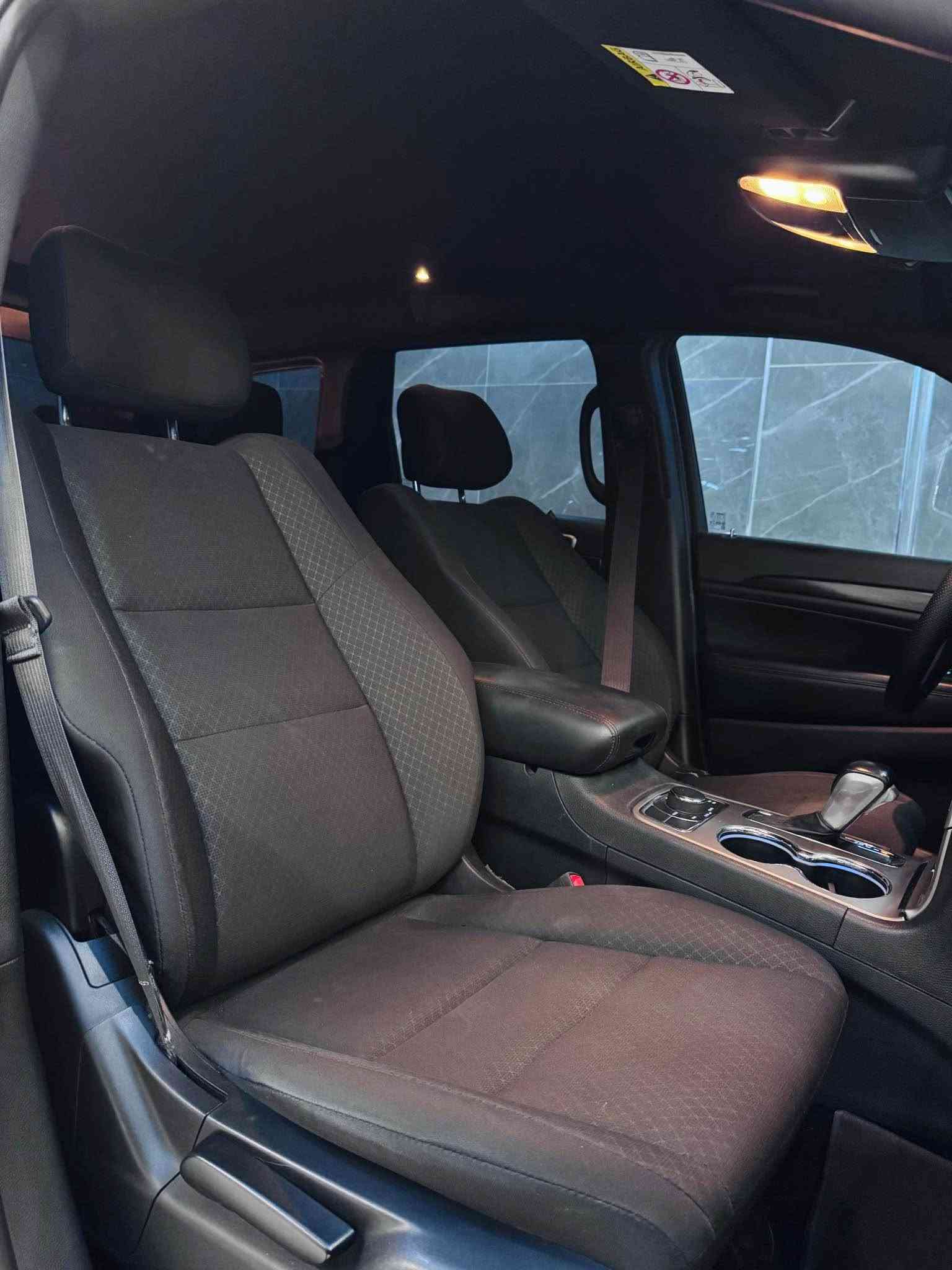 Jeep grand cherokee      2019       4+4

جێپ گراند چیرۆکی 
کلین تایتل 
  80 هەزار مایل ڕۆشتووە
گێڕ و مەکینە نەکراوەتەوە 
کارەباییات و حەماوە بەشەرت 
تەبرید مەزبوت سارد و گەرم بەشەرت
تەبرید مەرکەزی 
لایت لید 
بەسمە 
شاشە 
گێچ ئلیکترۆنی 
تەحویل و غرامە بەشەرت 
نرخ : 205 $ 💵
شوێن : سلێمانی 
ژم: *********** السليمانية, العراق
