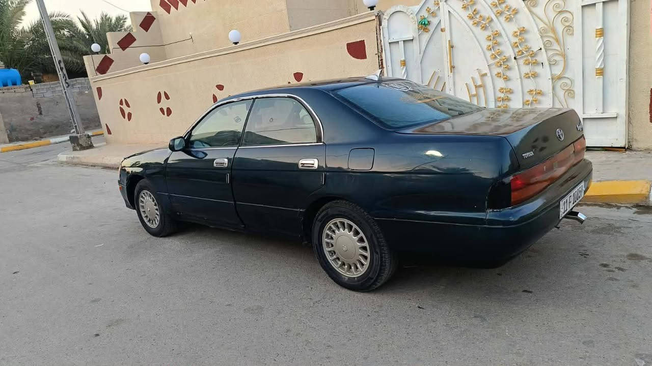 السلام عليكم بطه متصل موديل 93رقم بغداد الدولي بسمي سنويه 31 مكينه وكير مكفلات سياره جاهزه سعر 40 مكانك واسط قضاء الزبيديه ***********
