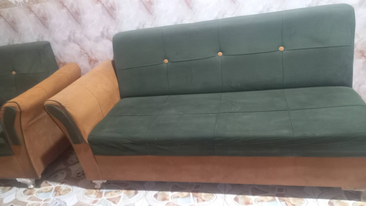 السلام عليكم تخم قنفات للبيع السعر ١٥٠ سوق الشيوخ  ***********
