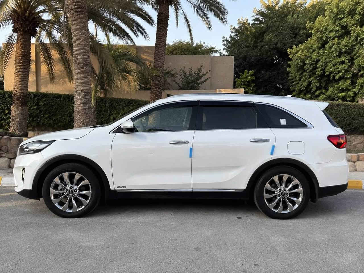 كيا  سورنتوا 2019  محدثة 2020
مكينة  V6 / 3600
لون ابيض صدفي 
ماشيه 102 الف 
فول ما عدى 360

السيارة بيها قطعتين بنيد وچاملغ وكاله ايربكات دركة ودشبول طاكات( ايرباكات طكن بسبب طك عندي تاير مو بسبب الحادث ) والسيارة بسمي. 
السعر 210$ وبيها مجال بسيط 

مكانها فلوجة تجي تفحص اي شي بيها ماتطلع اذا ماتتغدة  ***********
