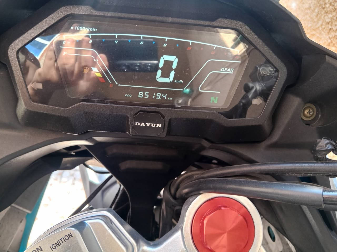 السلام عليكم 
دايوان دافنجر موديل 2026  محرك 300cc الداجة بعده بحالة الوكالة 
دبل مفتح تشغيل عن بعد رقم شمال انكليزي لوحتين 
ماتصرف عليه ولا ربع الدراجه نضيفة  استعمال شخصي
السعر 3 ملاين او 650الف او بيه مجال حك الجيه 
مكاني مقابيل الحسينيه مال راشديه 
*********** متواجد وتساب او على الخط فقط
