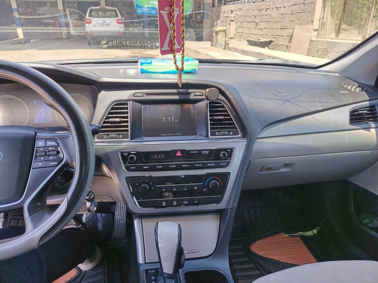 سوناتا • ٢٠١٧ • كاميرا