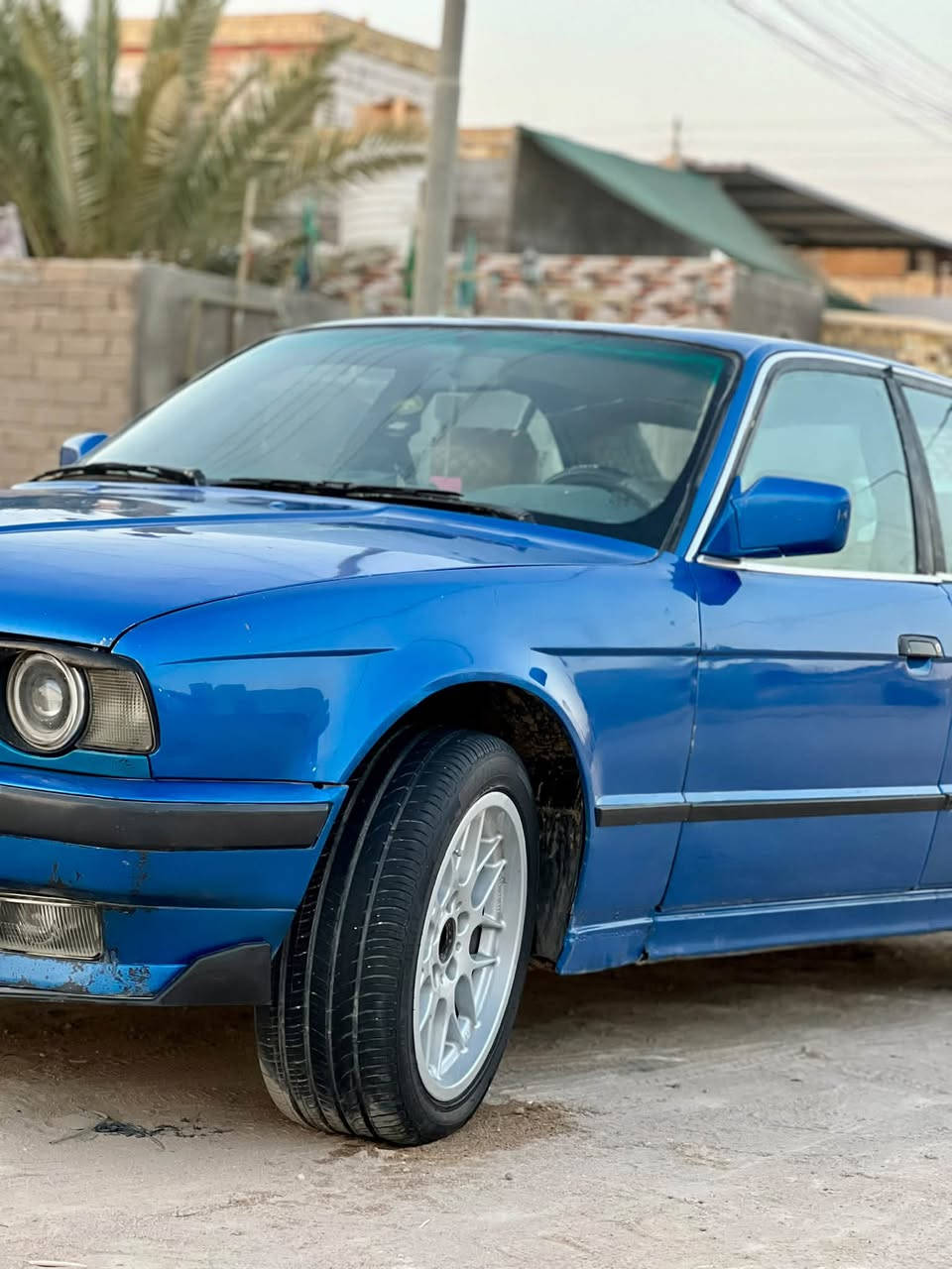 بي ام 525 بلاد مكينه وكير نضيفات
حداديه نضيفه كهربائيات كلها شغاله مابيها شي مو شغال 
منضومه لايت زنون جديده تخم تاير تخم ويل كرن الغزال مصبوغه صبغ عام جماليه فقط بدون ضربه سنويتها منتهيه صارلها 6 اشهر مشروع وطني وين ماتريد اداور مراوس او بيع مكاني ناصريه سوق الشيوخ ***********
