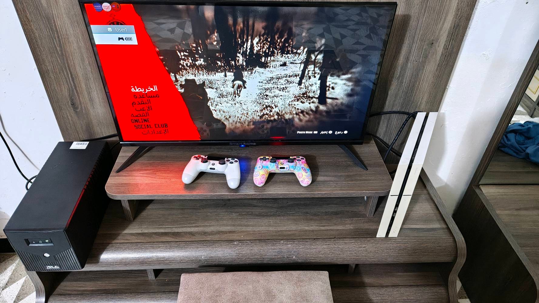 ps4 فات مهكر
محلقات كامل سعره 250
والـUBS 50 000 سعره
مكاني بغداد زعفرانية  ***********
الـPS4 فات عدكم شكد السعة بالضبط؟ 500GB لو 1TB لو غيرها؟: 
500GB
شنو الملحقات اللي وية الجهاز بالضبط؟ كم يد أصلية، أسلاك، شاحن، وشنو بيها من ألعاب/أشرطة أو USB؟: 
يدة اصلية + تجاري جديدة
الجهاز بيه أي عطل أو ملاحظات؟ مثل حرارة، صوت مروحة، درايف الأقراص، أو تبديل/صيانة سابقة؟: 
كامل شغال 100% 
التسليم وين بالضبط ببغداد؟ وهل عدكم توصيل، والسعر نهائي لو بيه مجال للتفاوض؟: 
بغداد الزعفرانية السعر بيه مجال بسيط جدا