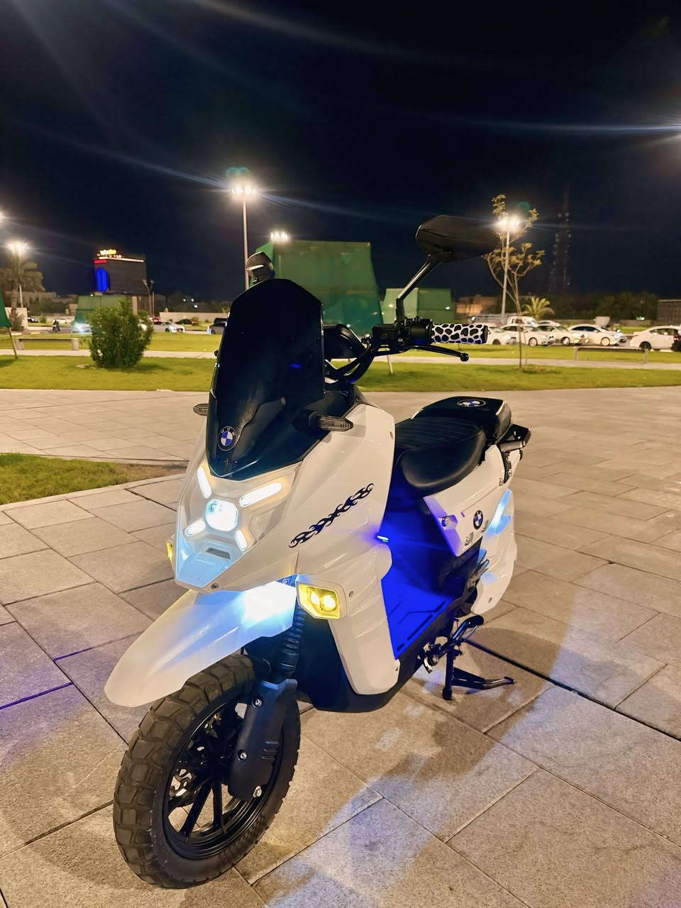 سلام عليكم 
دراجه الاباتشي شحن 
ملف 3000
6بطاريات 
32امبير 72ڤولت 
بصمتين وسويجين 
تشغيل عن بعد 
إنذار مانع سرقه 
ماشيه 2800
لايت عالي ناصي 
اشاير يمنه يسرا 
الدراجه جديده حيل ونضيفه 
الموقع البصره زبير 
السعر 950الف 
رقم الهاتف***********

