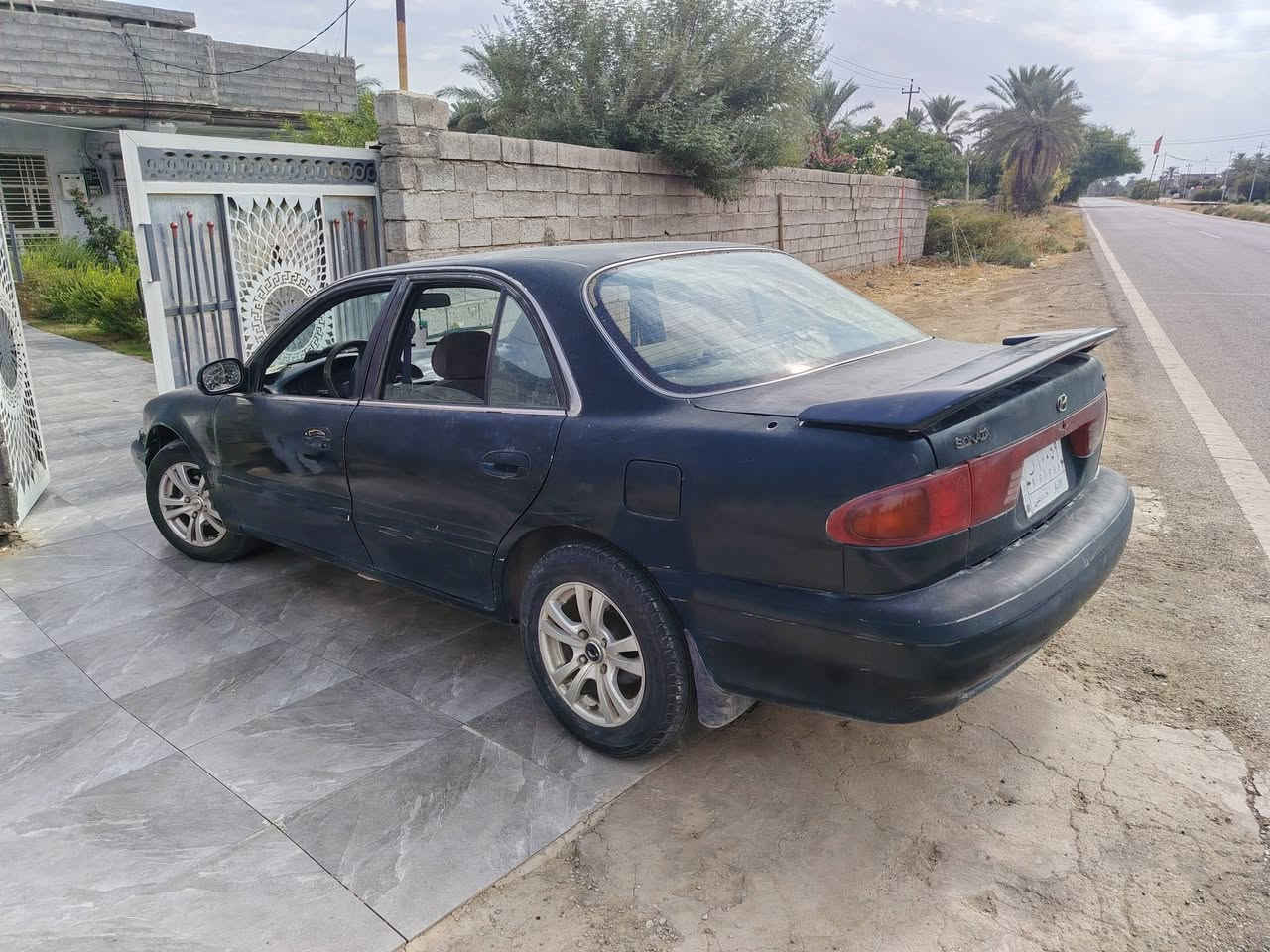 سوناتا 2 كير عادي رقم أنبار مشروع وطني تبريد بس القايش مكطوع بشرط بيهه نواقص بسيطة باسم ولد من بغداد يريد يحولهه سعرهه, ٣٠ ورقة ***********
