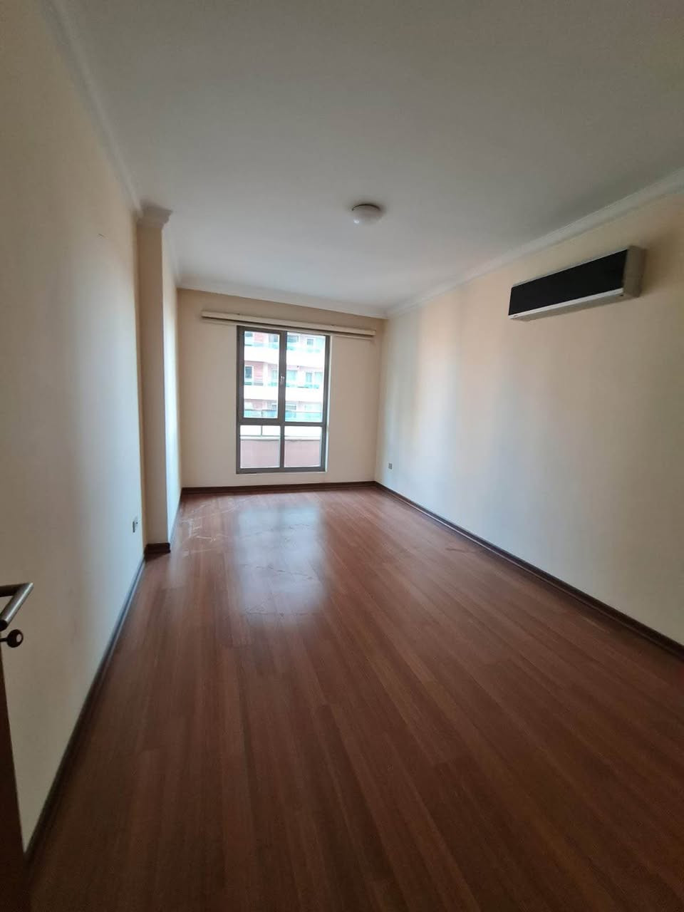 Available 2+1  unfurnished apartment for rent at park view

Size/135m
Price/700$
Details/Bulding Dream dream city view 

I would love to know what you’re looking for in a new home to give you exactly what you want, once you decide on a place, i will always accompany you with every step of way and will make sure the process will flow as smoothly as possible from beginning to end. 

Ali/***********
Whats up 🟢 Viber 🟣 Telegram 🔵 أربيل, العراق
