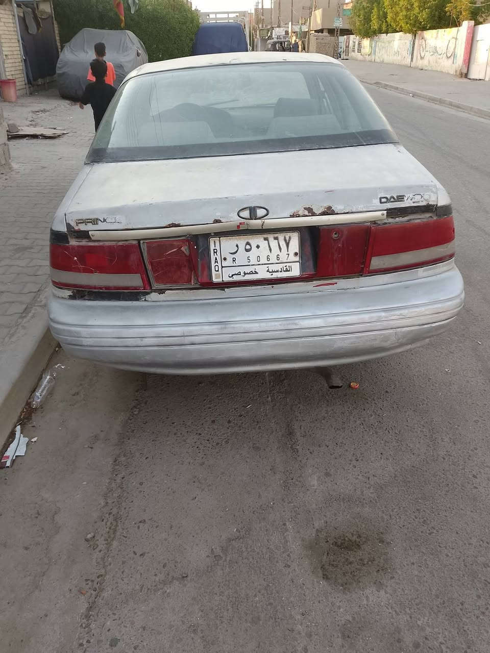 برنس موديل 93 رقم قادسية تحويل مباشر كير ومكينه واكسل مكفولات كير عادي تخم تايرات جديد ويل كب منظومه بنزين جديدة كهربائيات شغاله غرفة نظيفة 
نقصها بطاين باب السكن والسايق وماطور جام والكشر بي جراد وخياسات واضحة بالصور السيارة شغاله نكرة مكاني بغداد الزعفرانيه السعر 18 وترهم مراوس باوتوماتيك حتى لو اطي فرق وهذا رقمي بي واتس *********** وتحياتي للجميع
