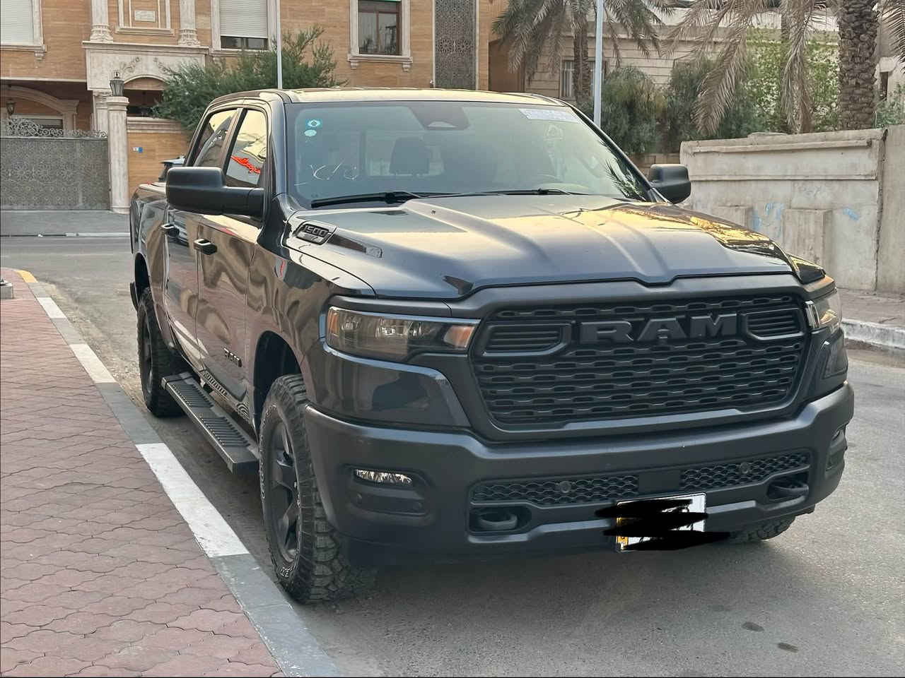 🔥 للبيع دوج رام 1500 Warlock موديل 2025 🔥
🚘 سيارة مميزة بحالة ممتازة، تجمع بين القوة والفخامة والشكل الرياضي.

⭐ الموديل: 2025
⭐ الفئة: Ram 1500 Warlock
⭐ الدفع: 4×4
⭐ المحرك: 3.0L Hurricane Turbo
⭐ القوة: 420 حصان
⭐ ناقل حركة أوتوماتيك 8 سرعات
⭐ نظام تعليق Bilstein
⭐ رفع مصنعّي 1 إنش
⭐ جنوط سوداء 18 إنش
⭐ كفرات All-Terrain
⭐ شبك Warlock أسود
⭐ إضاءة LED
⭐ شاشة Uconnect
⭐ مثبت سرعة متكيف
⭐ تشغيل عن بُعد
⭐ حساسات وأنظمة أمان متقدمة
⭐ حوض خلفي بإضاءة

📍 الموقع: البصرة
🛣️ الممشى: 29,000 كم
🎨 اللون: أزرق غير محدد
📄 الملكية: رقم شهداء
💰 السعر: 34,000 دولار

✅ السيارة جاهزة للفحص والمعاينة.

📞 للتواصل: ***********
