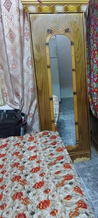 غرفة خشاب • بحاجة ترتيب • للبيع