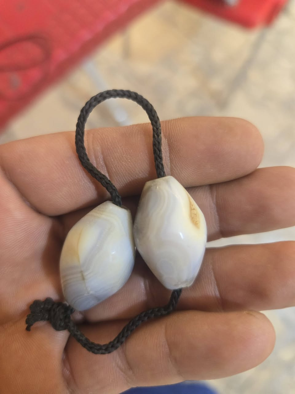 خرز قديمة للبيع الاستفسار ***********
