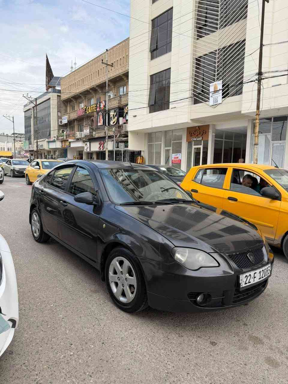 برتون جين ٢  ٢٠٠٩
كير اوتوماتيك سيارة جاهزة كير ومحرك وتبريد شرط 
محرك ١٦ صبغ بابين فقط 
السيارة بأسمي 
السعر ٥٦ وبيها مجال
*********** 
الموصل الزهور دورة العبادي
