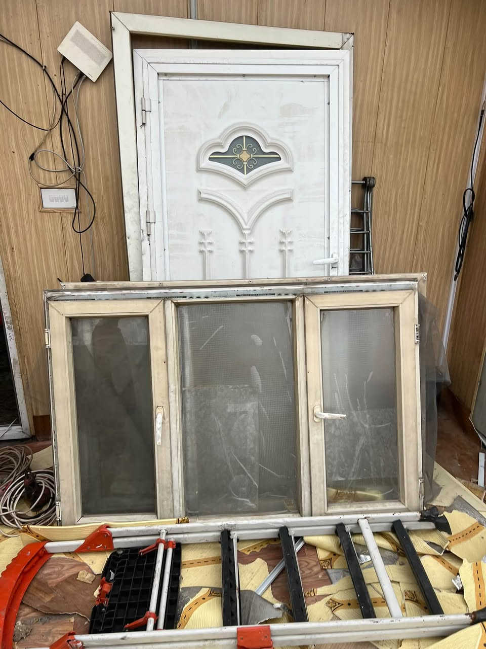 سندويج • جدران ٢٨٠ • حديد ٧٫٥