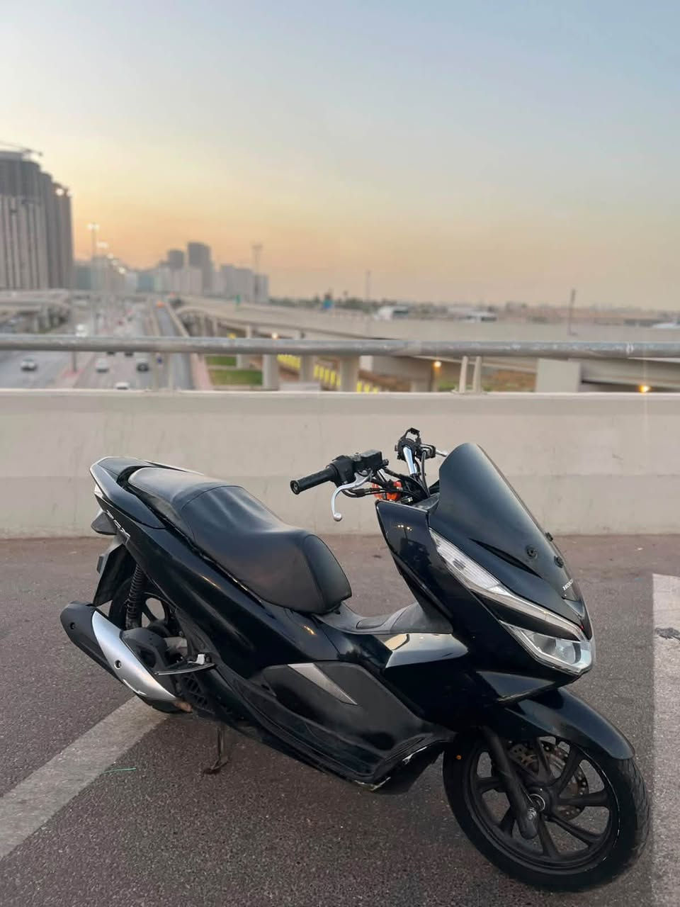 للبيع دراجه pcx  جيل ثالث بصمه الحديث  مكينه 150 حساس حرف A نوزل خطين ستان كهربائي ماشية18 الف زيرو الدراجه مال بيت حساس ازدحام دراجه جديده  حساس شلعه معدل خير من الله دراجه تتعب تكول جديده مال جناي  مكان بغداد الكرخ السعر مليون و900 وبيهه مجال والاستفسار ***********
