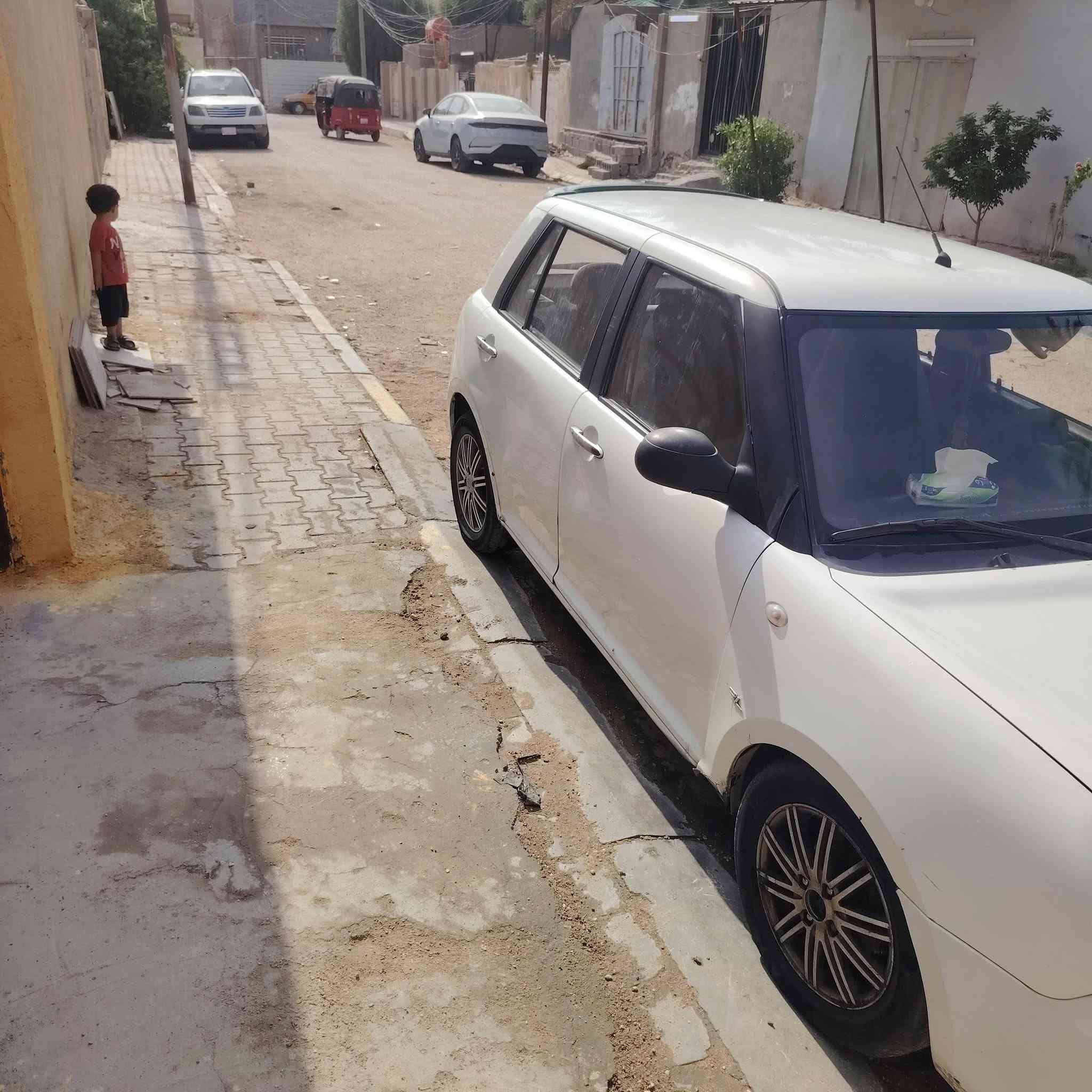 ليفان ٣٢٠ • محرك كورلا • ٢٠١١