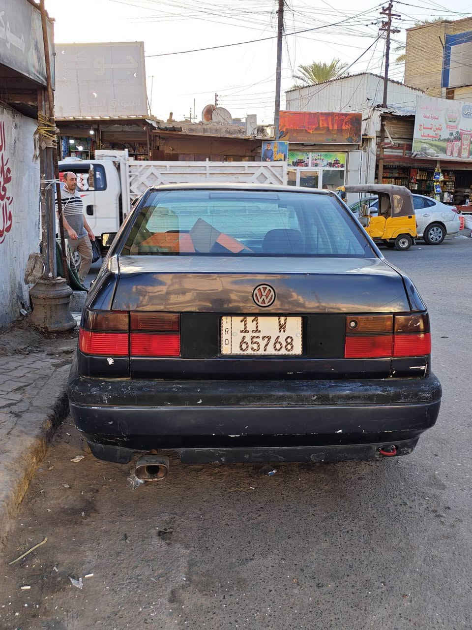 السلام عليكم
كولف فنتو موديل 1992
رقم بغداد انكليزي الجديد ب اسمي تحويل ثاني يوم
محرك 2000 محور طابوگة كابريتر دوش مال 1800
كير اوتو كهربائي 4 نمر
صدر امامي كامل جديد
عبوة بانزين كاملة جديدة مال حاوية من حجي ليث
السيارة بيها نقوصات بسيطة
عوزها دبلات خلفيه
ومكان نرمادة باب السايق الجوة عوزها لحيم مخيسه
كل تفاصيلها مذكورة الشراي يتصل
السعر 36 وبيها مجال
مكاني بغداد حسينية المعامل قرب فلكة الشهداء
رقم الهاتف ***********
