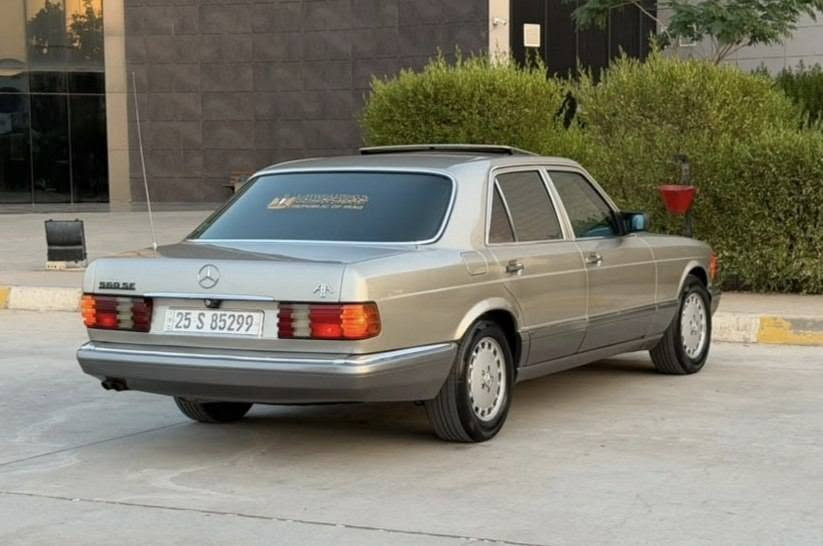 اللي يدور جديد بسعر مناسب 
مرسيدس رئاسي 560 Se باب قصير موديل 1990 
محرك 8 سلندر 
فول مواصفات ABS تبريد ثلج تنته طكتين كشنات جامات كهربائي ستنر لوك 
صبغ للجماليه فقط بدون خياس 
رقم كركوك مشروع وطني سنويه هزه جديد لحد 2029 باسمي شرط تحويل وكاله سياره جاهزه 
مكان السيارة كركوك 
للاستفسار *********** واتساب
