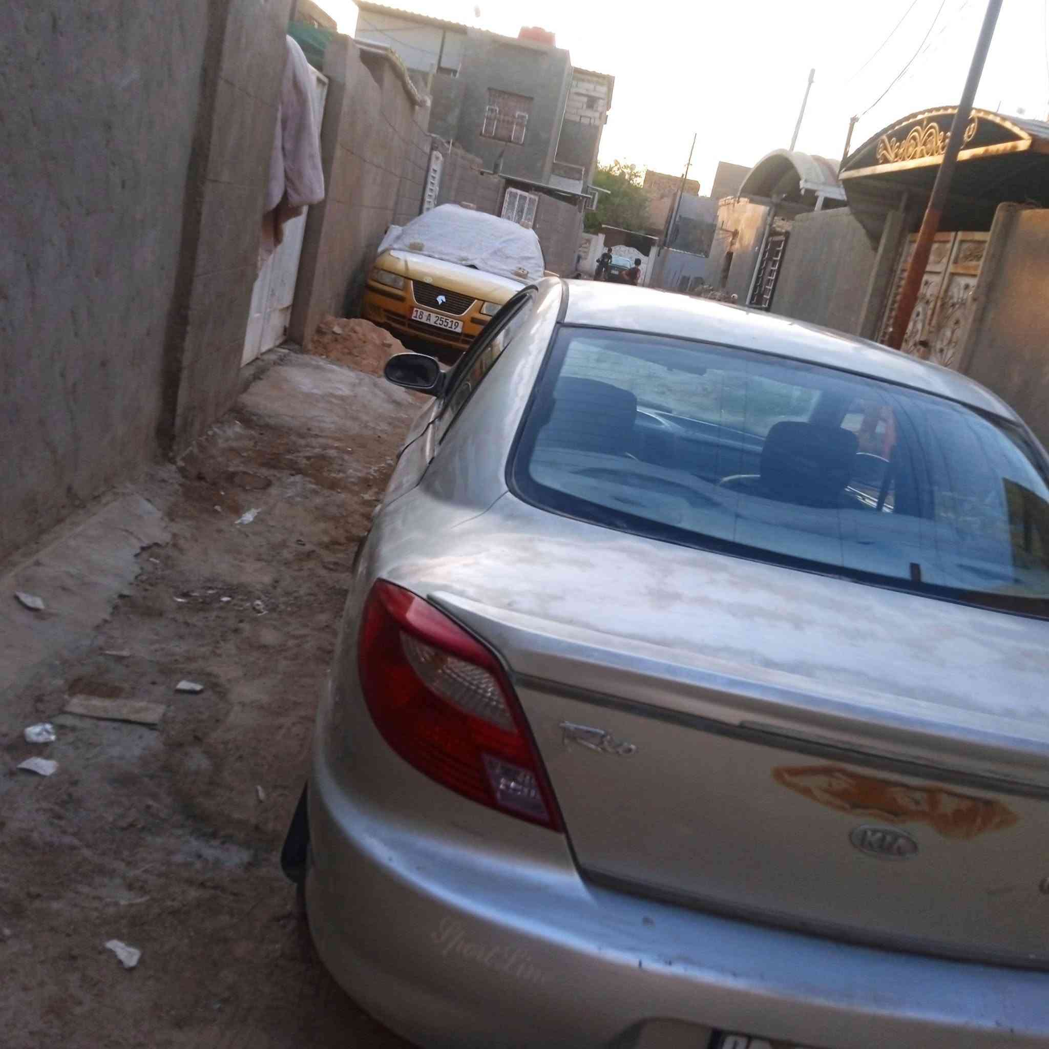 السلام عليكم كيا ريو موديل 2000
كير عادي مكينه خير من الله رقم بغداد انكليزي سنويه 27 باسمي تحويل شوكت مايعجبك السعر 30 بيه مجال بسيط مكان السيارة بابل 
للاستفسار ***********
