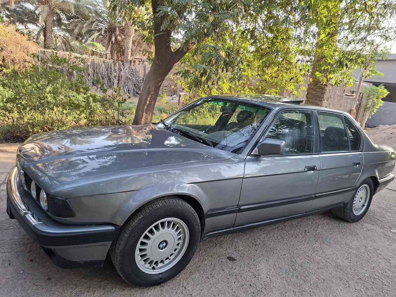 مكلف بلنشر
BMW موديل ١٩٩٤
#سيااره #جديده #جدييده اي #نقص #مابيهه
اليساره فوول مواصفات
فتحه 
كشنات جلد
قطعتين تبريد
تبريد كفااله وشغال 
 كير مكينه كفاله
كهربائيات جديد
تخم تااير جديد
حداديه صدر جديد
سيااره اي نقص مابيهه
السياره مصبوغه عاام جمااليه
كفاالة التحويل ثااني يووم
مكانه بغداد الدورة  
***********
