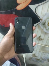 ايفون XR • ٦٤ غ.ب. • بطارية مبدلة