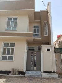 حي الشهداء • ١٠٠م • ٤غرف