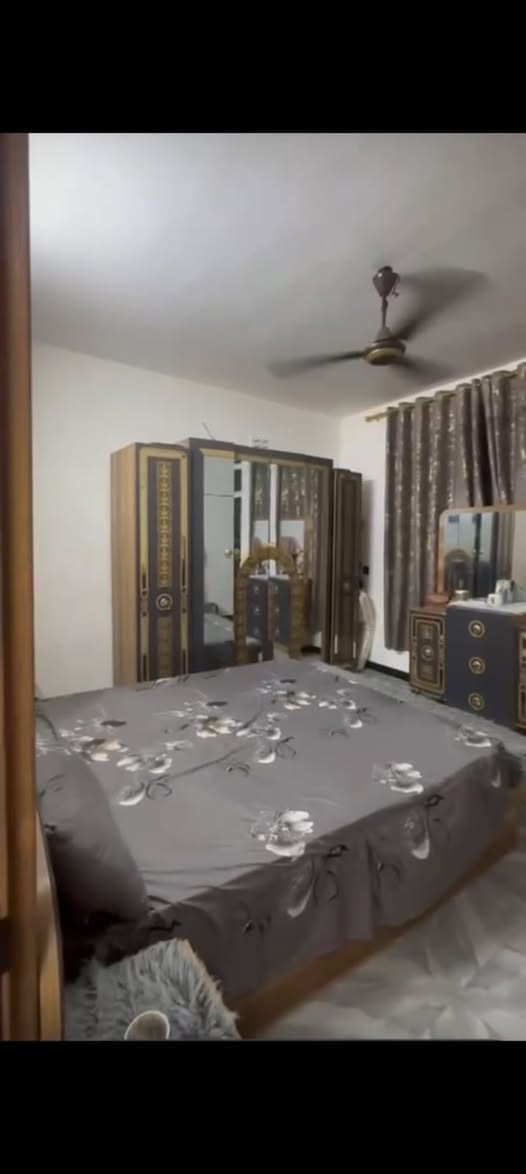 غرفه نوم للبيع للاستفسار ***********
