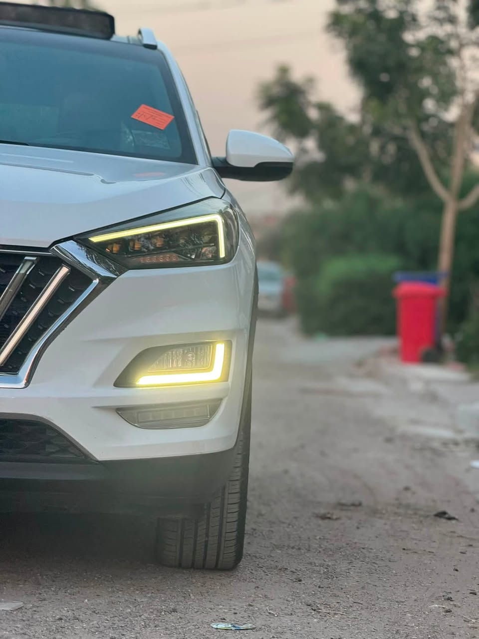 سياره توكسان خليجي للبيع
موديل ٢٠٢٠

🔺🔺فوووووول مواصفات ١/١ 

🔺🔺السياره رقم بغداد الدولي الجديد
 مشروع وطني مجددة ال سنة ٢٠٣٠
ماشية  ٤٧ الف كم فقط
السيارة ب اسمي 
تحويل ثاني يوم
السيارة مكفوله كفالة عامة

🔺🔺 السياره فول كوري اصلي 
جديدة حتى الغراض والعدة  كلهم بعدهم بنايلون الشركة
والفابلون اكثريته بعده موجود بسياره والتكم 
 حتى الاريل والجداحة بعدهم بنايلون 
 

🔺🔺 مواصفاته /
بانوراما
بصمة تشغيل
بصمة ابواب
خمس عدسات
٣ انضمة قيادة
٢ كرسي كهرباء
شاشه كبيره اندرويد البلادية
الداخل كشنات جلد بقلاوة 
٣ لدات امامية (الشكل الجديد شكل الكزز)
ثلاجه بلجكمجه
محرك ٢٠٠٠ دوش
اي بي اس
فول تحكم ستيرن
الدوسات علامة توكسان ضوئيه
حاجب نهاري
كشافات زينون
الدشبول والغرفه الداخلية كله صاج
حساس خلفي
كاميرا امامية
كاميرا خلفية دوارة
مري شفط ويا القفل
عدسات بلمري الجانبيه
سايد بريك بلرجل 
نضام ترحيب
الاضاءة الداخلية لون لد أبيض
مخرج Aux 
مخرج usb
لد امامي 
الايت زنون ومتحركة العدسات ويا الاستيرن 
اشاير بلمري
يدات نيكل 
قطعتين تبريد
ويل ١٨

🔺🔺والسيارة قبل كم يوم داخله هزه ومحول الرقم الجديد الدولي ومجددة السنوية ومن كلشي كاملة الياخذه مجرد تحويل 

🔺🔺والسياره جديدة من الداخل ومن بره بعده باقيه نايلونات الشركة بيه والفابلون الخارجي اكو بعده باقي  

🔺🔺واضافة اله مدوشمه دوشمه كامله للسيارة من استلامة وقبل فترة شلة الدوشمة

السياره سعره ٢٠٢ ورقه 
( دفترين و ٢ )
مكان السيارة بغداد
وهذا رقمي 
***********
