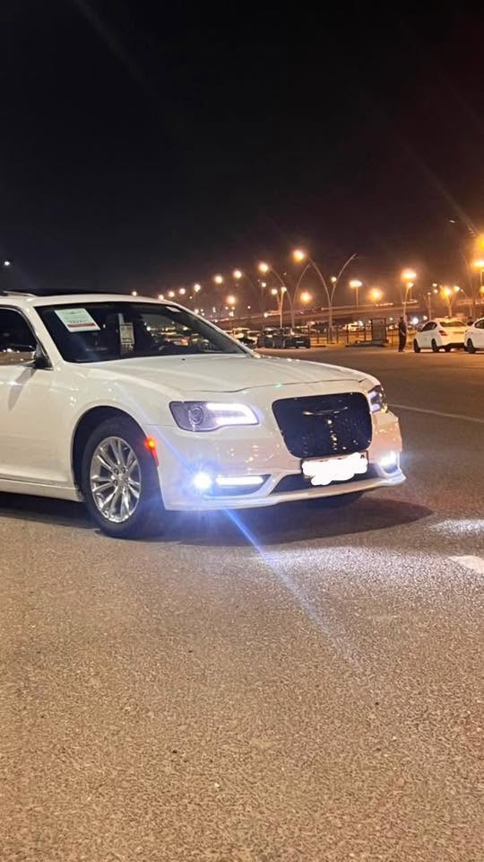 السلام عليكم السياره دخول جديد مال جني مانقصهه برغي مكينه كير تبريد تخم تاير كله بل كارتون ما مشيه اقل الميه االسياره بيهه كصه وارقام متومه طبق الأصل  فل موصفات برده خلفيه بنيورامه كامره دوره وأي استفسار هاذ رقم الولد  مكان بصره مديل 2018👍 ***********

