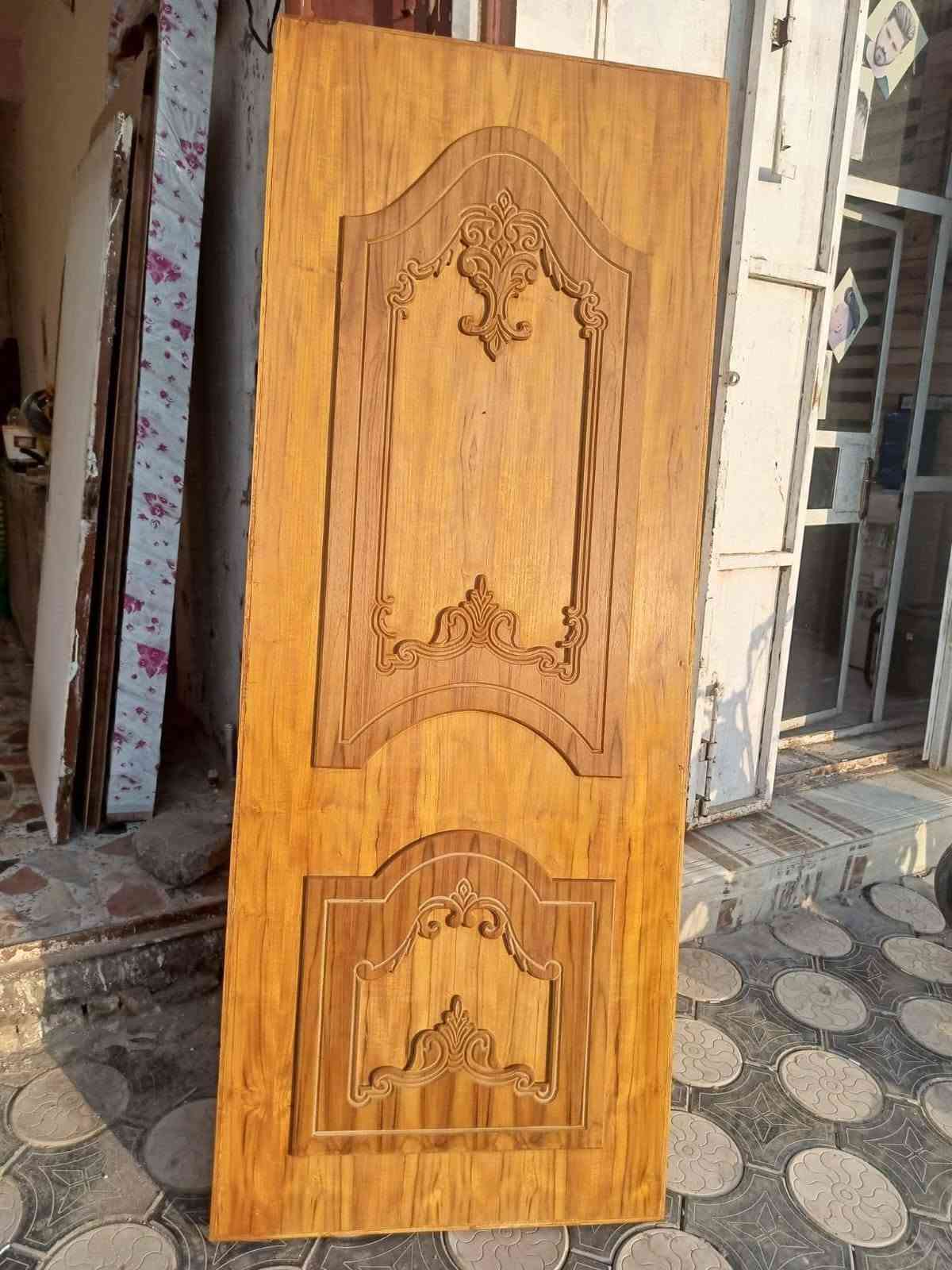 يعلن معمل ومعرض بركات الامام           علي عليه السلام باداره (ابو كيان)  
سعر الطلاقة♦️ 160♦️ فقط...مده.عشرة ايام.فقط
             🪚شامل النقل والشد🪚

🚪🚪> 😍 عروض الشتاء بدت 🔥🚪🚪
أبواب داخلية بأجمل تصاميم وأسعار ترضي الكل 💪
شغلنا يحچي عن نفسه، والباب يكمّل جمالية البيت 😉
 💥
تعال شوف بنفسك أو احجز تواصلك 📞 ***********
العنوان حي الغدير مقابيل حي الصحفين مجاور كوفي الصفصاف

نص مكتوب في الصور:
- ٢:٣١ بيبان الصاج ٧٠ صورة