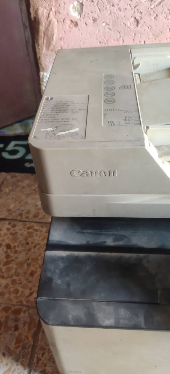 طابعه كانون ليزر نقص حبر قيم واخذ
