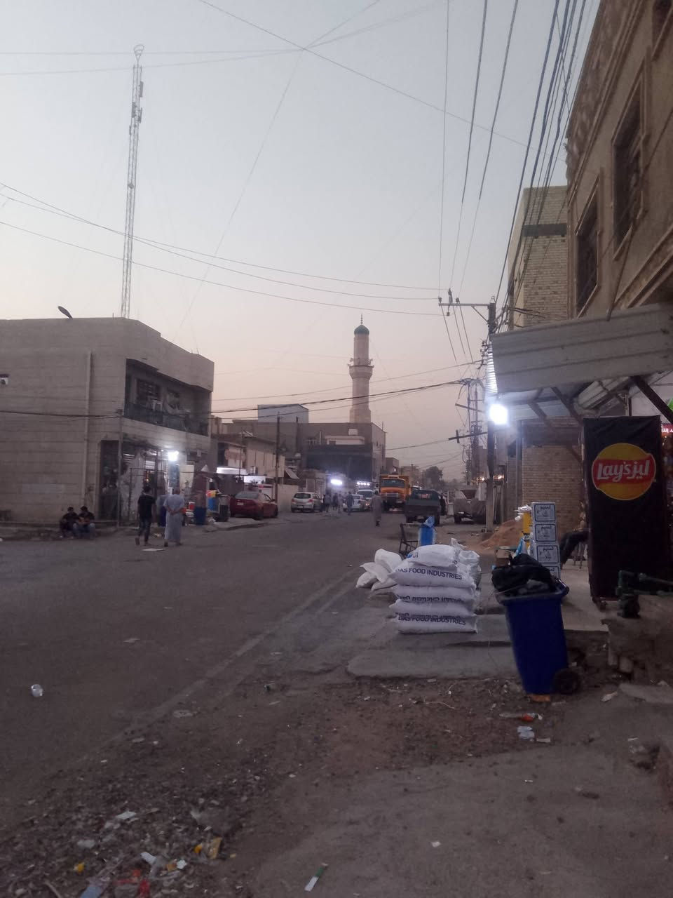 السلام عليكم إخواني 🖐️
محل للإيجار بسعر لقطة ومميز جداً! 🔥
📍 الموقع: على شارع الإسكان الشعبي - بالقرب من جامع الإسكان.
💰 الإيجار: 150 ألف دينار فقط.
✨ المواصفات:
• كامل ماء وكهرباء.
• أرضية مرمر مرتبة.
• المحل جاهز، فقط يحتاج له وجه صبغ على ذوقك.
📞 للاستفسار الاتصال علئ الرقم *********** 
او المراسلة خاص
