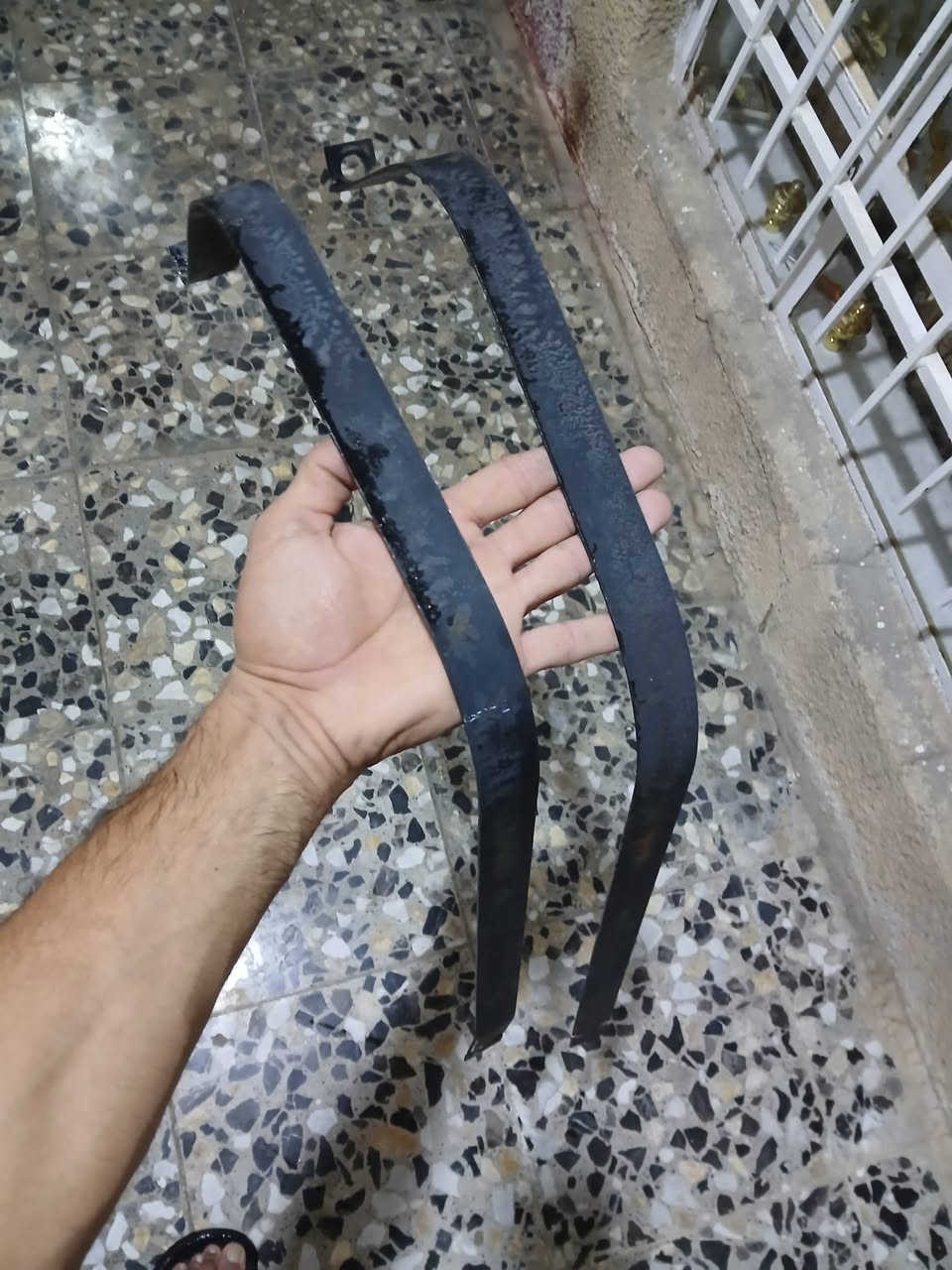 سلام عليكم للبيع تانكي ١٢٠لتر فافون مال فحل كامل مع ملحقاته بعده جديد موبايل ***********مكاني بغداد العبيدي
