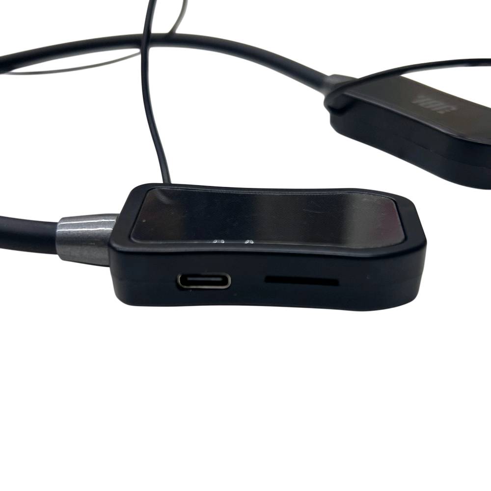 🎧🔥 سماعة JBL M33 الرياضية اللاسلكية | إصدار Voice Changing

خلي صوتك وياك وين ما تروح! 😎🎶

استمتع بالموسيقى والمكالمات والألعاب مع سماعة رياضية بتصميم Neckband مريح، شاشة LCD واضحة وميزة تغيير الصوت لتجربة ممتعة ومختلفة! 💥

✨ مميزات السماعة: 📶 بلوتوث 5.4 باتصال سريع ومستقر 🔋 تشغيل لحد 20 ساعة 💧 تصميم مناسب للاستخدام الرياضي 📱 شاشة LCD لعرض المعلومات 🎙️ ميزة تغيير الصوت Voice Changing 💾 تدعم TF Card لتشغيل الموسيقى 🎧 وظيفة مراقبة الصوت Earphone Monitoring 📡 مدى اتصال يصل إلى 10 أمتار 📱 متوافقة مع Android وiOS

 السعر: 10 الاف دينار عراقي 
🚚 توصيل لجميع المحافظات العراقية 🇮🇶

📩 للطلب والاستفسار، راسلنا على الخاص 🤎

🔥 اطلبها هسه وخلي موسيقاك وياك بكل مكان!
السماعة جديدة لو مستخدمة؟ وإذا بيها أي خدوش/نقصان/مشكلة شنو حالتها بالضبط؟: 
جديدة ضمان 100%
منو الموقع مالتك/أي محافظة حتى المشتري يعرف منين يستلمها أو يوصلها؟: 
بغداد
بيها ضمان أو تجربة قبل الاستلام؟ وإذا طلع بيها خلل شنو سياسة الاستبدال/الاسترجاع؟: 
ضمان فحص أمام المندوب
شنو يجي وياها بالضبط داخل العلبة: سلك الشحن، الكابل، كتيب، أو أي ملحقات ثانية؟: 
السماعة + سلك الشاحن 