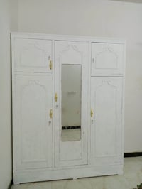 كنبة ٣ • نضيف • أبيض