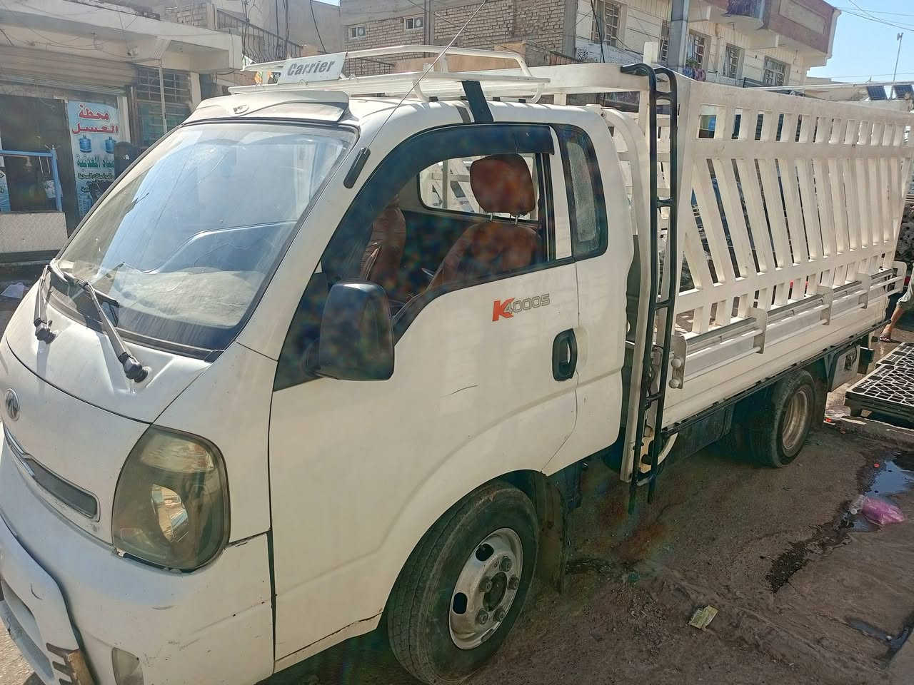 السلام عليكم
كيا فحل موديل 2015 رقمها بغداد انكليزي شرط التحويل 
مكينه 4000 جديده لا صرف ولا بخار ولا تنقيص 
وكير ومكينه واكسل وشاصي ورقم شاصي كل مكفول 
تخم تاير جديد شاده محجر بوري تفصال جديد 
تحويره 14 وستد27 سياره جاهزة كبل لشغل 
السياره مكفوله من الضربه والكص والتبديل والصبغ 
العنوان بغداد الجزيره السياحيه السعر 130 وبيه مجال بسيط الرقم ***********
