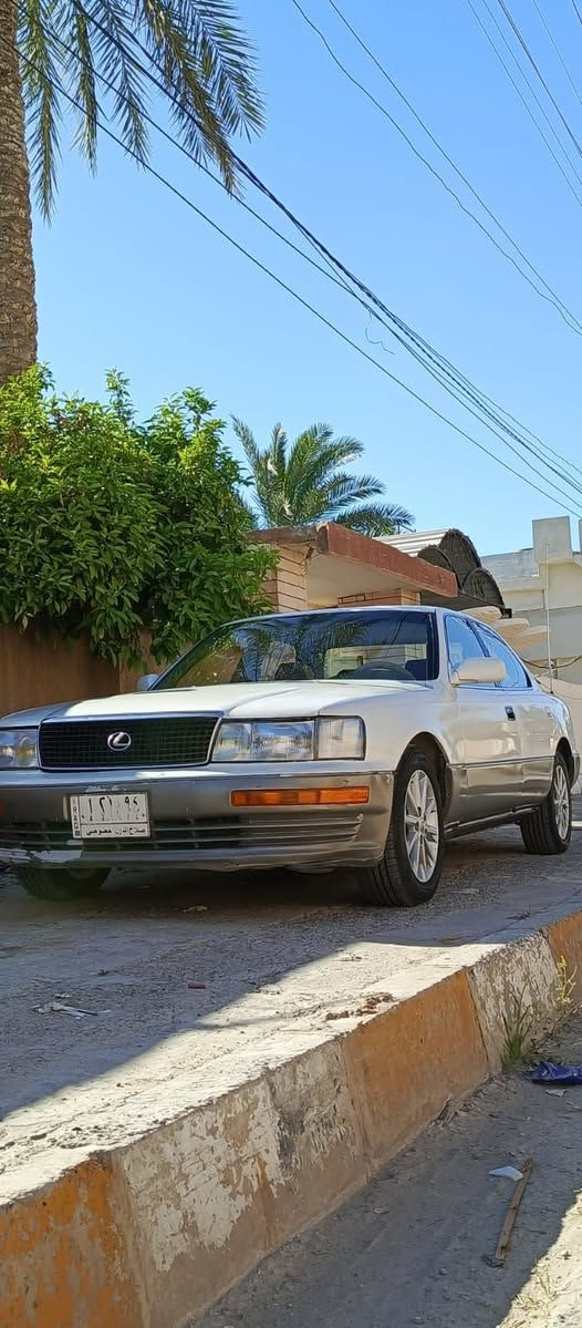 لكزس 1993 رقم صلاح الدين سنويه مشروع وطني جديد شرط تحويل بلادي بدون تحوير  السيارة بلادي محرك بلادي كير بلادي  السيارة ميحتاج اذكر واكتب مواصفاته الجناية يعرفوهه السيارة عليه صيانه وسيرفس كامل فلاتر دهن محرك ودهن كير وصدر واكسل ومشط ستيرن بالكامل سعر 50 بي مجال إلي يريد يخابر *********** مكان كركوك
