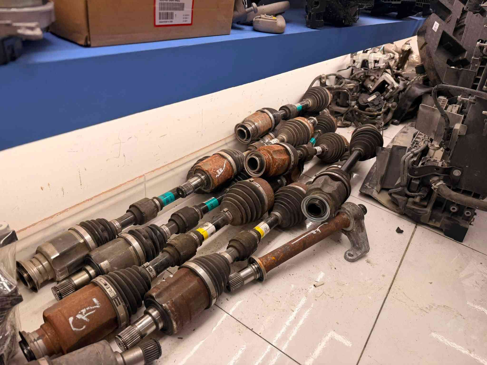 🚗مركز  المحترف بقطع غيار هوندا 🇯🇵
🔧 ثقتك الأولى بقطع الغيار الأصلية، التجارية، والتفصيخ لهوندا
العنوان الاعظمية شارع عمر بن عبد العزيز مقابيل صيدلية الباخرة 
***********
***********
