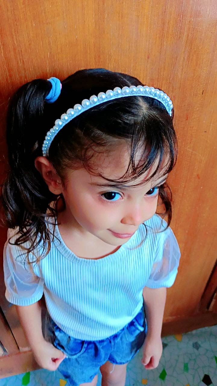 بوندات شعر • لؤلؤ أبيض • لمسات ملونة