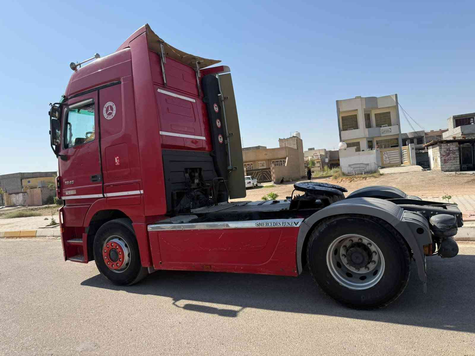 اكتروز 2005
رقم ديالى دولي
سنويه بأسمي شخصيآ 
لل 2032
مرسمه عربه جوانب متحركه
حجم 1846
تخم تاير
تخم باتري
داخل زنون
تبريد ❄️
تدفئه ♨️
رتايدر 5 طكات
هورنات 
كير محرك شاصي قماره
كفاله عامه
السعر (280) $
 ورقه دولار
مجال بسيط
العنوان 
ديالى / كنعان 
الاستفسار اكثر
☎️***********
☎️*********** 
         وات ساب ☝️
