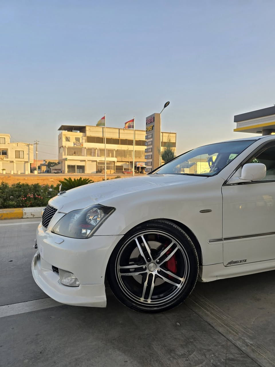 2007 Crown athelete 3.5L 184 GRS✈️🔥
بڕاوە بڕاوە بڕاوە 
......کۆد کراوە......
سەرەتا بەناوی خوای گەورە 
شاهینە مۆدێل ٢٠٠٧ بەسمە رەساسی 184
شانسی 184 
٣ دوگمەی فول فول مواسەفات 
سڵاید
ناو سپی ساج سوور
کوشن جڵد و هیتەر 
ساڵۆنسای سپۆرتی لەسەرە سەوتی زۆر خۆشە
بەسمە رەساسی
بەسمەی هەموو دەرگاکانی مەزبوتە
تەبرد و سارد و گەرم مەزبووتە
دوو کوشن کارەبا و سوکان کارەبا 
146000km رۆشتوە 
هەیکەل و ناو دەری زۆر لۆک و جوانە 
ویلی سپۆرتی سایزی ١٩ی لەژێرە
تایەکانی تازەیە 
سەیارەکە نوقسانی نییەهیچ  تەقە و ڕەقەی نییە
سەقف و کەڤەر و شانسی و گشت گیانی بەشەرت
کۆدی هەیە و کۆدەکە دەخەینە سەر ناوی تۆ 
گۆڕینەوەش دەکەم بە شتێک بە دڵم بێ
موشتەری نامە بنێرە یان تەلەفۆنکە 
شوێن. ڕانیە..چوارقوڕنە
***********
