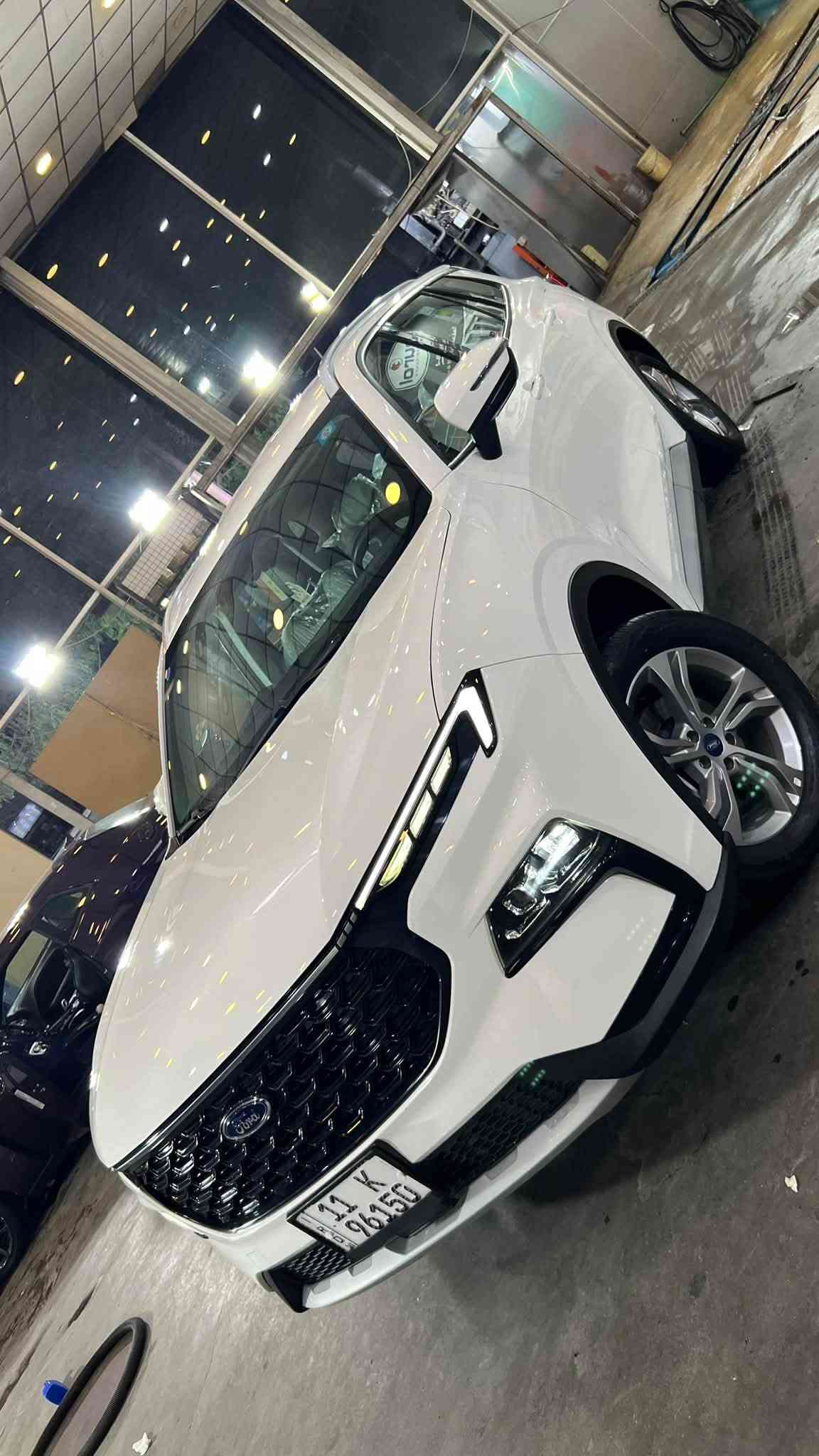 Ford Territory
2025 
رقم بغداد الدولي باسمي 
ماشيه 16 
كير مكينه صدر تبريد على وضع الشركه
فول مواصفات عدا البانوراما 
كشنات جلد
بصمه
بصمه ابواب
كير ماوس
سايد بريك دكمه
ويل كروم
ديجتال 
السياره بدون حادث وبدون صبغ وبدون بارد
مكان السياره بغداد الكراده
سعرها 29 مليون و 750 
للاستفسار 
*********** واتساب
***********
