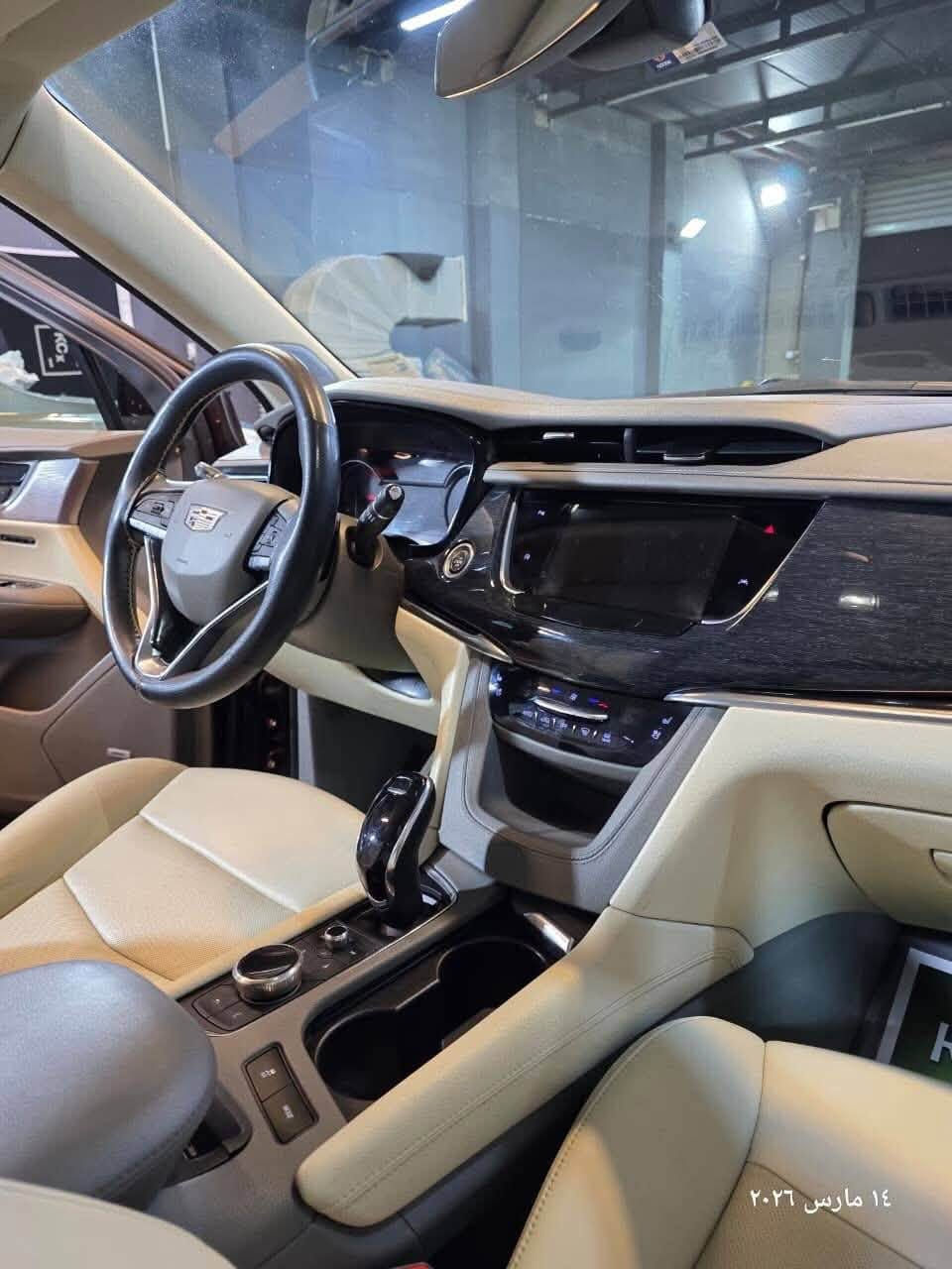 بسم الله الرحمن الرحيم 
🔴 للبيع مستعجل جداً (ضروره ماليه) 🔴

🚗 كاديلاك XT6 2023 –
الممشى: 76 كم بس (جديده بالكيلو)
رقم بغداد – تحويل مباشر باسمي
سنويه جديده

المواصفات:
🔹 مكينه V6 سداسيه (VVT) – قير أوتوماتيكي مضمون
🔹 7 ركاب – مقاعد منفصله VIP (صف ثاني وثالث كهرباء)
🔹 شاشه لمس رئيسيه + ماوس تحكم + Apple CarPlay وايرلس
🔹 3 أنظمة قياده (رياضي / عادي / ثلجي)
🔹 مثبت سرعه + تحديد مسار + تنبيه الخروج عن المسار
🔹 حساسات أماميه وخلفيه + كمره خلفيه
🔹 3 قطع مكيف منفصل (سائق – راكب – خلفي)
🔹 تدفئه وتبريد للمقاعد الأماميه + تدفئه للمقاعد الخلفيه
🔹 مقود كهربائي + مدفأ
🔹 صندوق خلفي كهربائي (فتح وإغلاق أوتوماتيكي)
🔹 ترحيب ضوئي بشعار كاديلاك عند الاقتراب

⚠️ ملاحظه: السياره وارد أمريكي – الضرر الوحيد هو جطه خلفيه تم تصليحها ورجعت لوضعها الطبيعي (المكينه والكير بحاله الوكاله).

💰 السعر: 290,000 دولار (قابل للتفاوض)
📞 للجادين فقط – المعاينه تثبت السعر
📱 للاتصال أو واتساب: ***********
📩 أو الخاص على الفيسبوك (للتواصل السريع)
