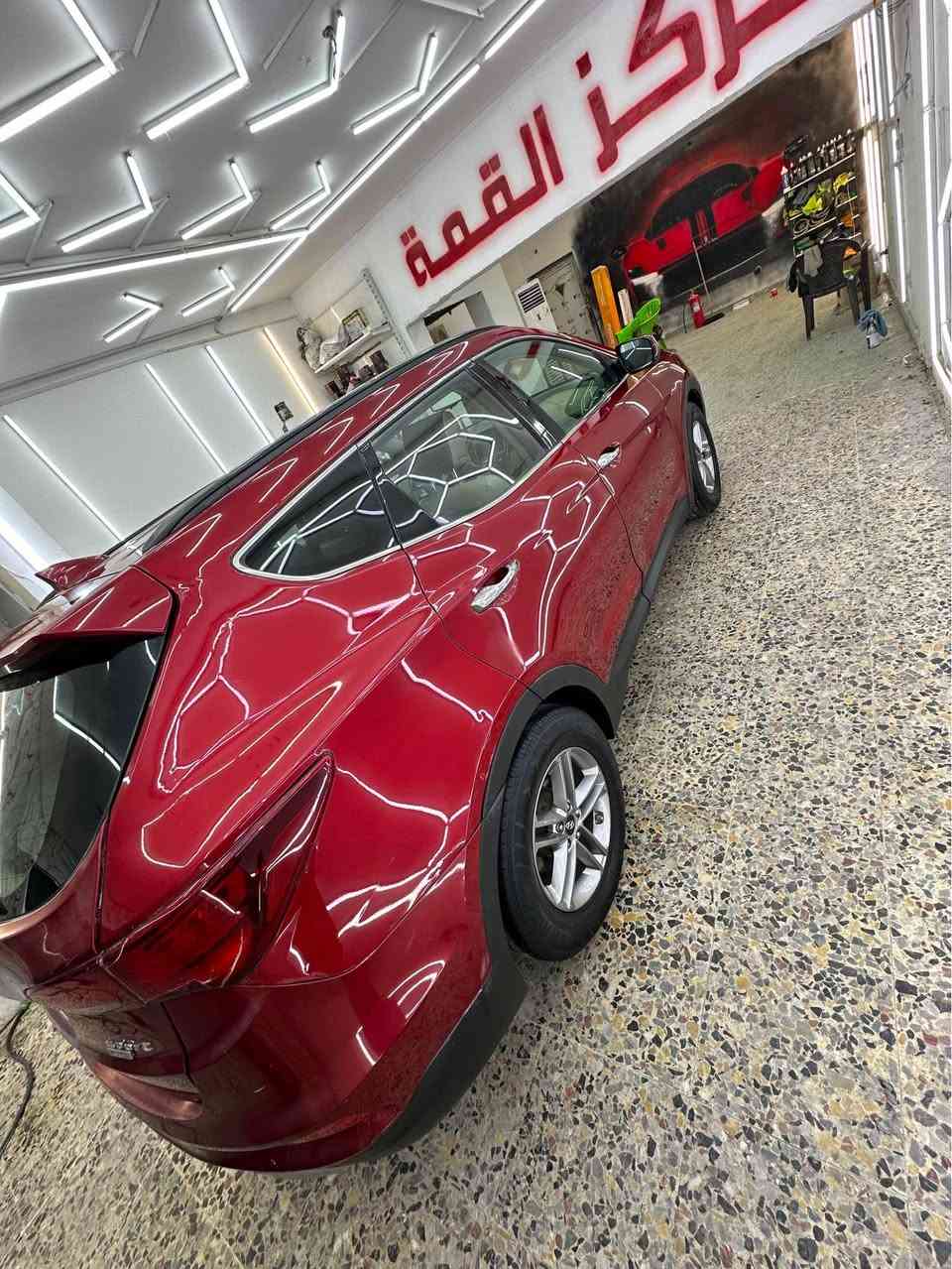 السلام عليكم 
سنتافيا 2017 وارد امريكي 
السعر 118 قفل سعر نهائي 
بدون مراوس بدون اقساط
ماشيه 90 الف
رقم كربلاء باسمي هزه وسنويه وارقام جدد 
مكينه 2400 مامفتوحه بلاديه
حادثه قبق جنطه وجاملغ امامي يمنه بدون ايرباك سياره مابيه حادث بلعراق 
صبغ قطعتين وربع بنيد بجم بلادي
نص مواصفات
كير ومكينه بلاديات ممفتوحات 
صدر وتبريد مكفولات 
مكانه بغداد سيديه 
*********** بغداد, العراق
