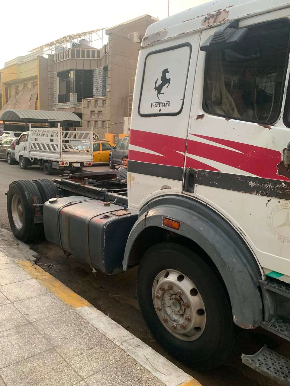 البي كرواتي موديل 96 رقم بغداد الماني سنويه فلات ذات جوانب متحركة بغداد ***********
