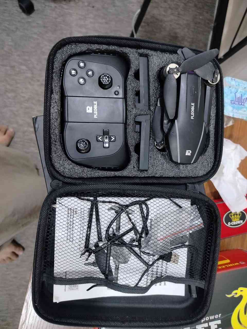 السلام عليكم 
درون نوع pl-516
ممتازه جدا بطارتين طيران 15 دقيقه الى 20 
تجي 3 سرع 
كاميره 4k بس وايرها مقطوع ماتشتغل هسه يرادلها واير 
درون جدا ممتازه من ناحيه سرعه وطيران وارتفاع 
عيبواها الكاميرا عطلانه بس الواير يتبدل 
وبيها خدوش بسيطه 

سعرها 35 وبيها مجال شي بسيط  
كاعد تنباع ب80 الف 

مكاني البصره ابي الخصيب مهيجران بلد محزم شارع بيعه الغدير 
***********
