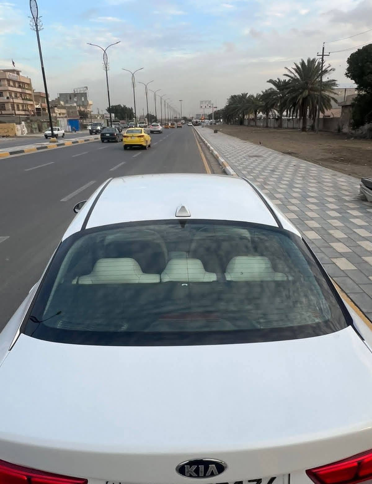 السلام عليكم
أوبتما 2019 كلين بدون حادث فقط دعاميات نص فول رادارات خلفي أمامي كامره بلاد رادار امرايات  رقم أربيل الجديد سنويه وهزه كل جديد 
تخـــــم تــايـــر جــديـد ماشيه ١٣٠ حقيقي
السياره وضع الشركه تراي صفر السعر ١٣٠ وبيها مجال حق الجيه الرشراي يتصل ويدلل*********** مكان صويره شحيميه
