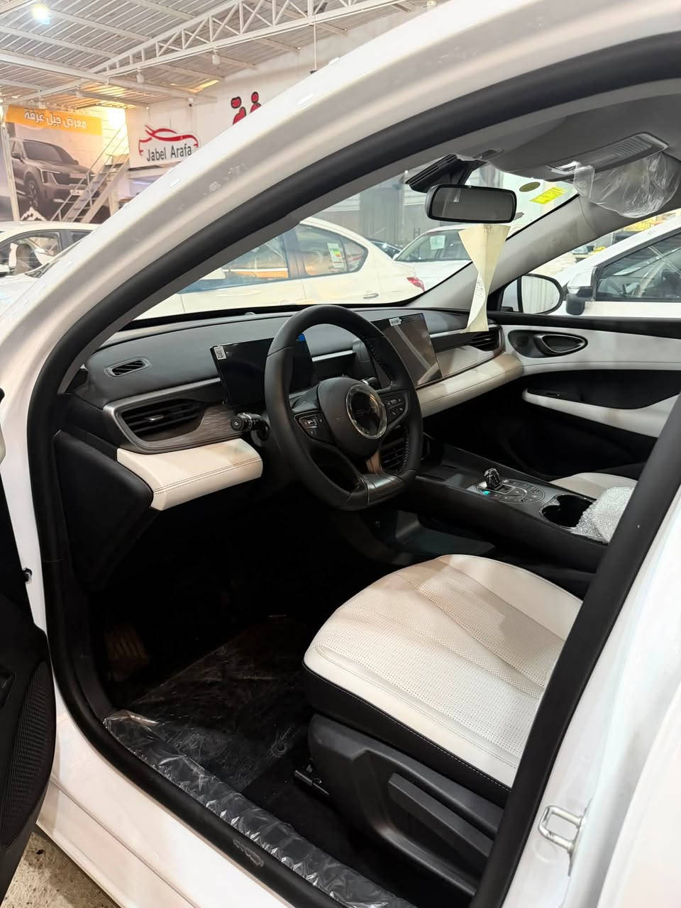 معرض جبل عرفة يهديكم اطيب التحيات 
نود اعلامكم عن توفير 
BYD SEAL -DMi 0.5

انتبه السياره : هايبرد & بانزين & كهرباء🔥

السعر غير شامل اللوحات  المروريه ☑️
بسعر خاص وحصراً بالدينار العراقي
20,100,000🔥🔥🔥

اليكم التافصيل 

المواصفات  
♦️زيرو
♣️موديل 2025
♠️حساسات خلفية
♠️بصمه تشغيل
♦️تشغيل عن بعد
♣️حجم المحرك 1,5L
♦️شاشه اصليه 
♠️كامره خلفية
♦️هند بريك كهرباء
♣️اوتو هولد
♦️مفتاح التشغيل بصمه
♠️تحكمات مقود
♦️مقول جلد حياكه 
♣️دخول ذكي
♦️اشاير بل مري
♠️المقاعد جلد رياضي
♦️ اناره داخليه LED
♣️ لد امامي LED
♦️بك لايت LED
♠️قطعتين تبريد
♦️كروس سرعة
♣️حجم الاطار 16
♦️مانع تزحلق

نتعامل❗️( بيع - شراء - مراوس -تسليم فوري )
بغداد الكريعات شارع الوقف السني معرض جبل عرفة 

اوقات الدوام جميع ايام الاسبوع 
  

للاستفسار يرجى الاتصال على الارقام الاتية ☎️:

☎️ قسم المبيعات 

(*********** )

(***********)
