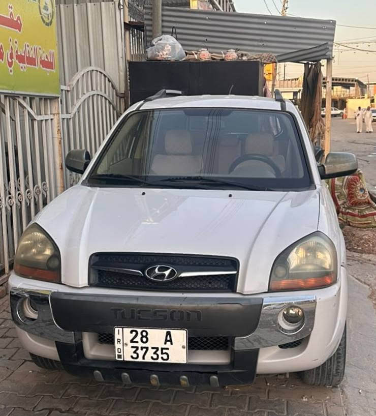 للبيع هونداي توكسان مكفوله بدون صبغ او ضربه ولا تبديل جاهزه من كلشي كير محرك كله تمام موديل ٢٠٠٩ ماشيه ١٦٥ محرك بلادي ٢٠٠٠ نظيفه السياره مال جناي رقم دولي نجف باسمي مباشر سنويه لغايه ٢٨ مكانها بالنجف السعر ١١٠ بيها شويه مجال للشراي يتصل
***********
