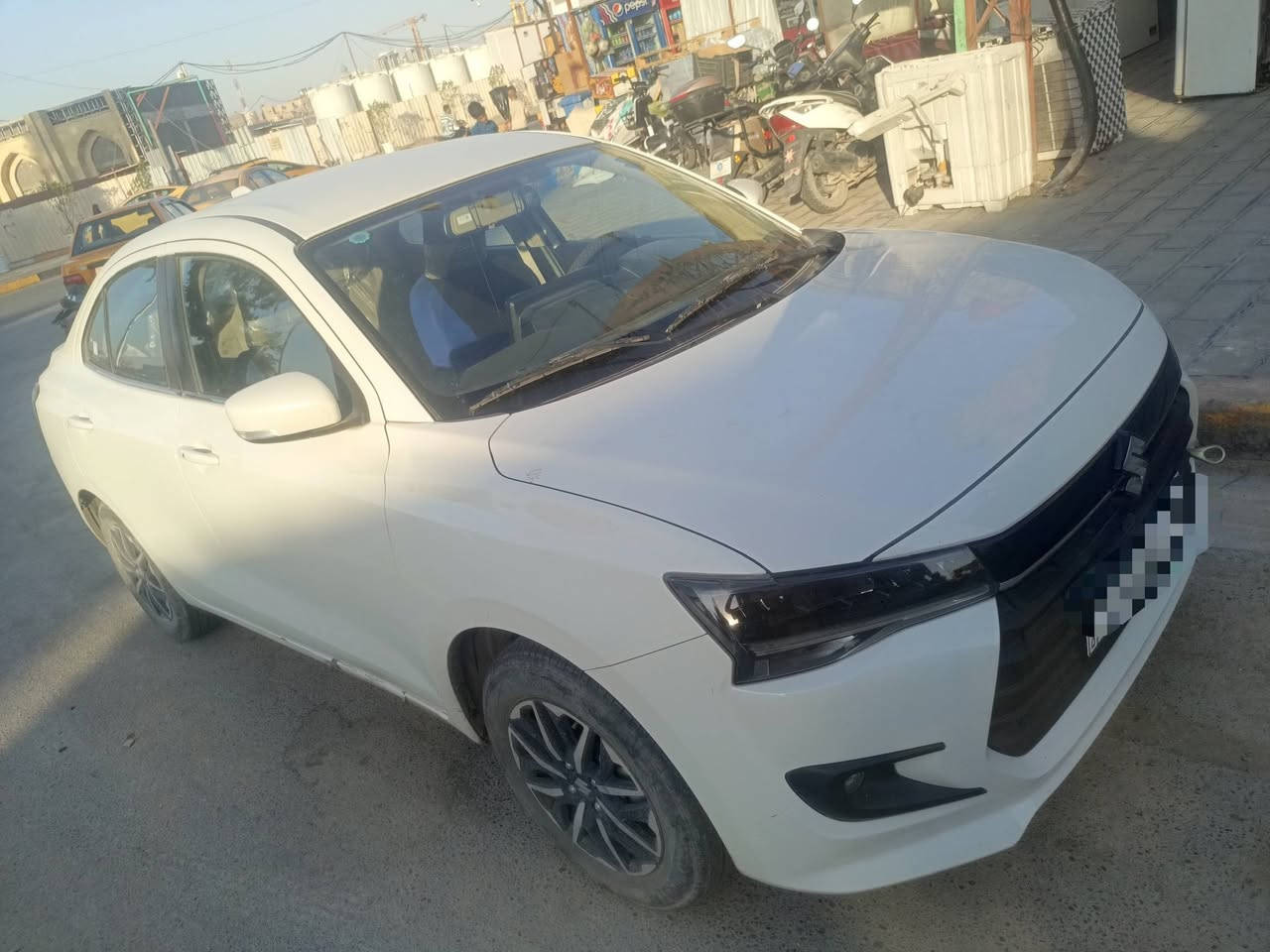 سيارة ساسوكي للبيع موديل 25جزاير
السعر 120 ورقه و بيها مجال قليل
للتفاصيل اتصل على رقم الآتي 
*********** يوجد واتساب
