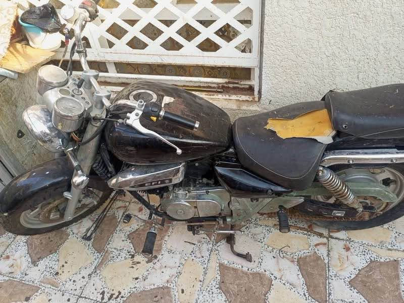 ‎السلام عليكم دراجه هارلي متروكه بس شغاله كلشي مابيها بس عوزها ترتيب بيها خربطه ***********‎ عمارة, ميسان
